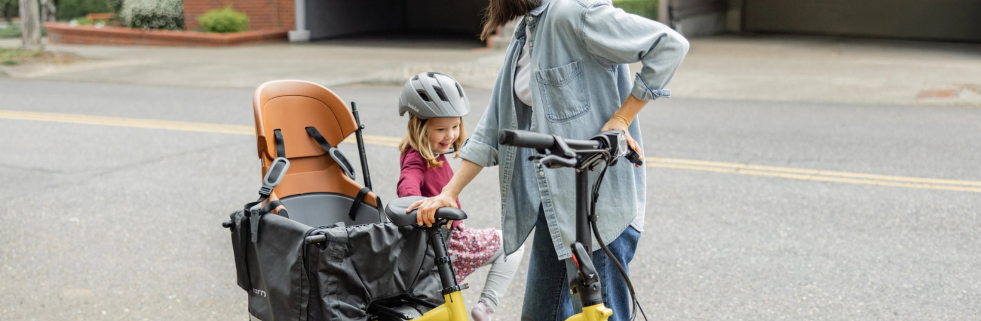 Tern HSD Gen 3 cargo bike with reclining child seat