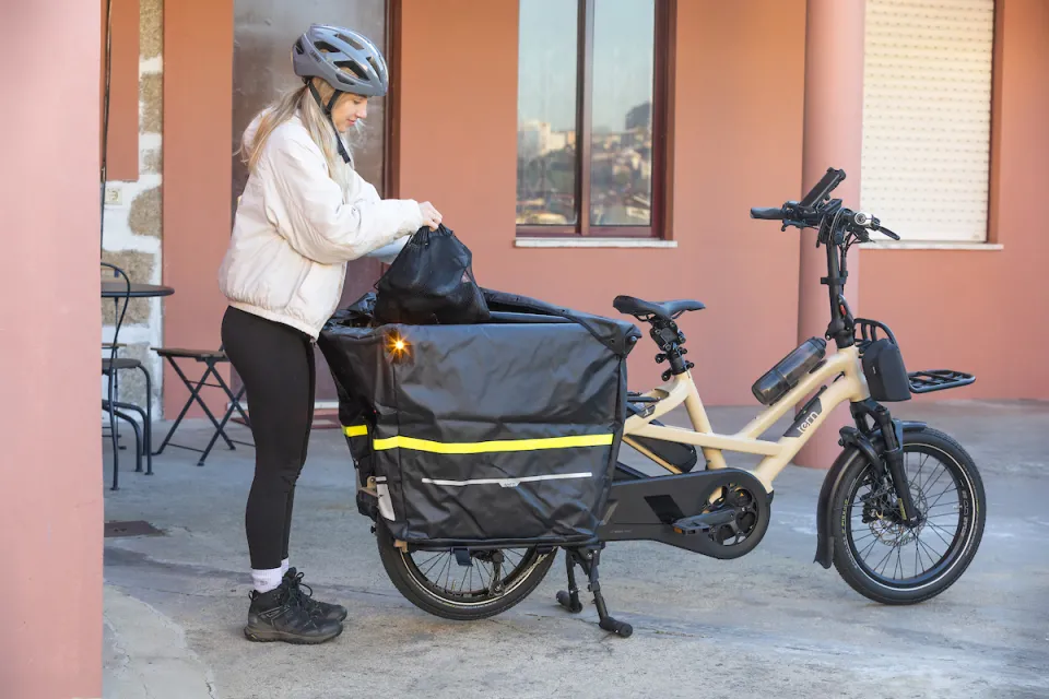 GSD cargo bike equipped with Storm Box carries big loads