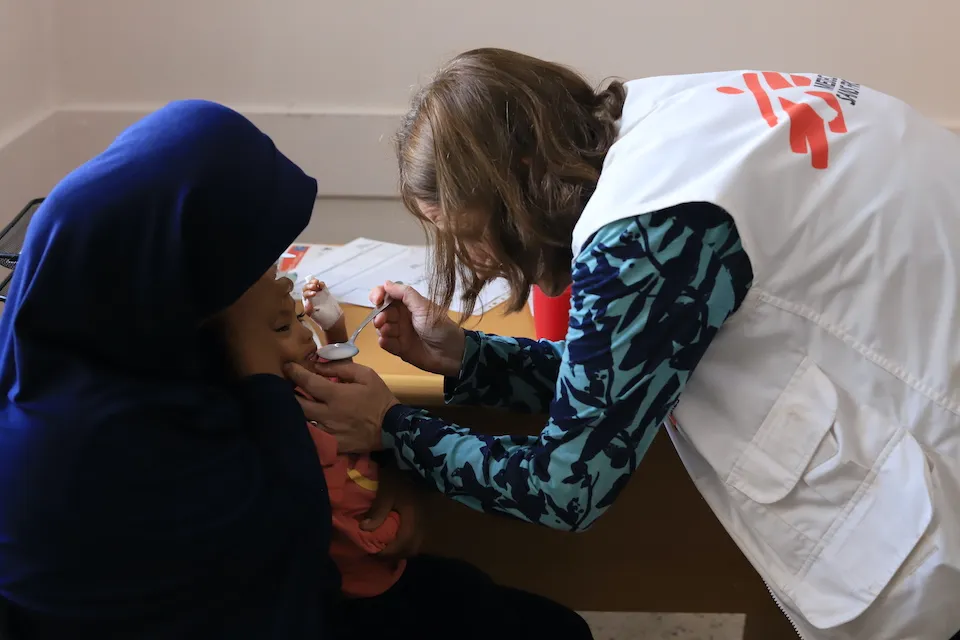 MSF in gaza helping children